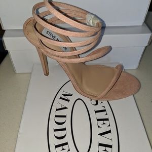 Steve Madden Natural heels